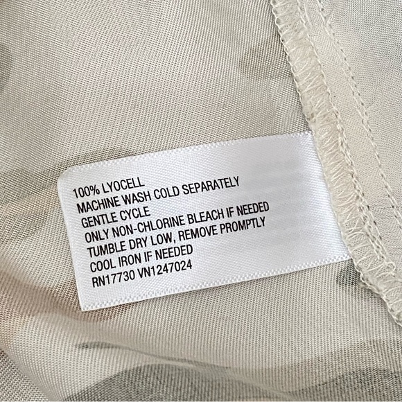 UNIVERSAL THREAD 100% Lyocell Camo Camouflage Soft Cargo Pants Size 4 - Picture 9 of 11